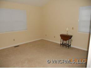 1044 Saddlebrook Drive - Photo 7