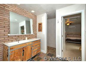 1040 Carousel Lane - Photo 13