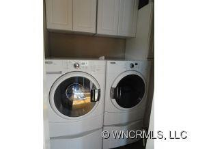 64 Sherry Lane - Photo 17