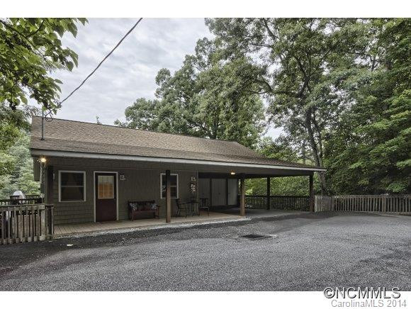 128 Lake Boulevard - Photo 2