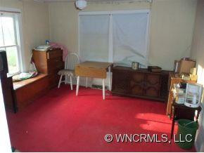 260 ERNEST ROGERS RD - Photo 4
