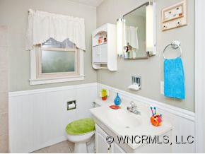 1166 ALLENS CREEK ROAD - Photo 8