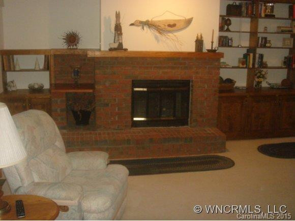 346 Surrey Lane - Photo 3