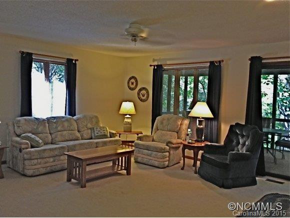 346 Surrey Lane - Photo 5