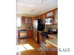 405 Windswept Drive, Unit 304 - Photo 7