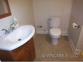 45 Armstrong - Photo 15