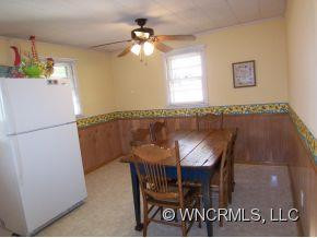 45 Armstrong - Photo 5