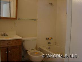 5312 New Hendersonville Highway - Photo 4
