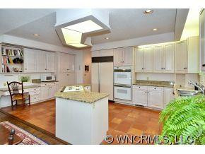 224 MAPLE HILL DRIVE - Photo 10