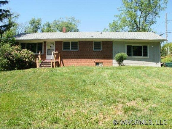 242 Greenberry St