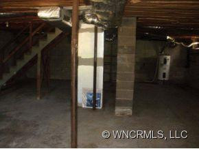 242 Greenberry St - Photo 12