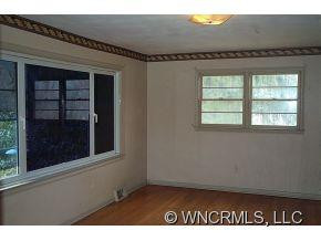 242 Greenberry St - Photo 5