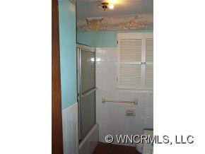242 Greenberry St - Photo 8