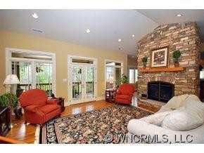 1644 Olmsted Drive - Photo 2