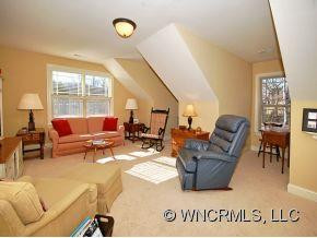 152 TRADITION WAY - Photo 16