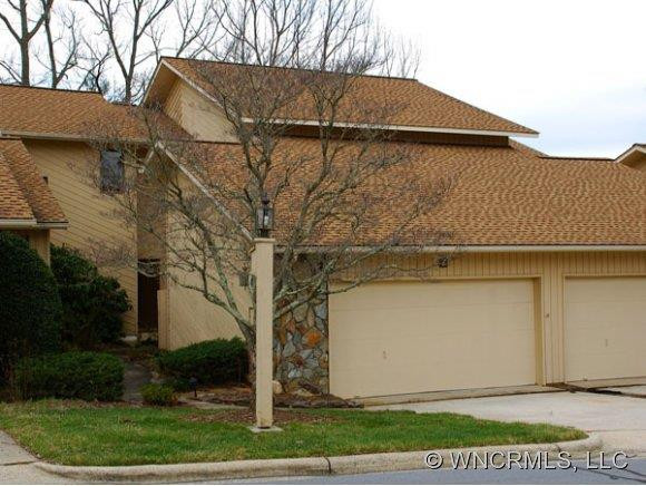 107 CLUBWOOD COURT