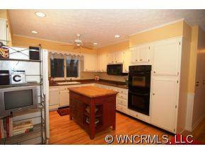 28 IROQUOIS DRIVE - Photo 5