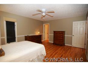 28 IROQUOIS DRIVE - Photo 9