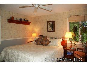 28 IROQUOIS DRIVE - Photo 10