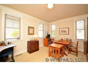 1674 Olmsted Drive - Photo 3