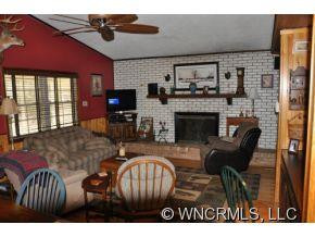 270 Mc Kee Road - Photo 4