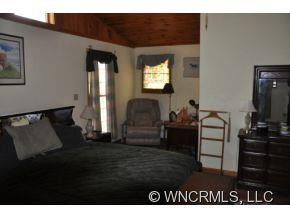 270 Mc Kee Road - Photo 9