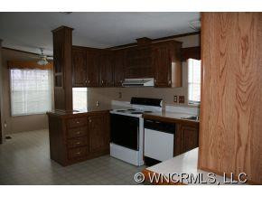 95 Four Wheel Dr. - Photo 2