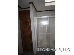 95 Four Wheel Dr. - Photo 8