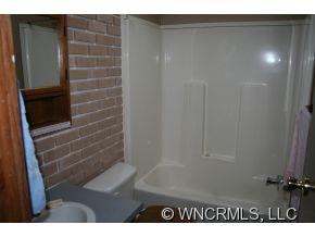 95 Four Wheel Dr. - Photo 9