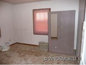 836 NORTH FORK ROAD - Photo 14