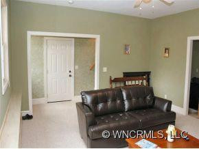 6 EMERALD DRIVE - Photo 13