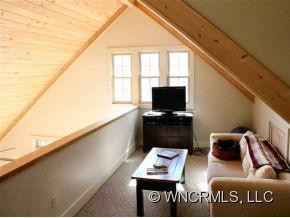 6 EMERALD DRIVE - Photo 14