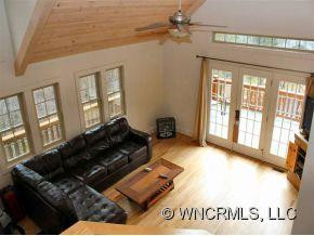 6 EMERALD DRIVE - Photo 3