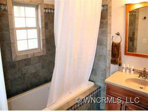 6 EMERALD DRIVE - Photo 7
