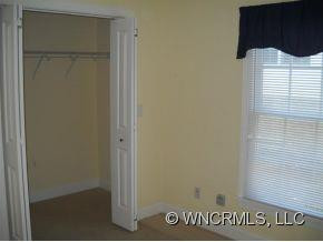 111 Adams Hill Road - Photo 11