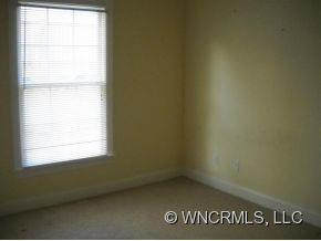 111 Adams Hill Road - Photo 12