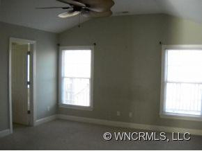 111 Adams Hill Road - Photo 9
