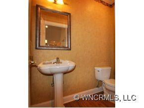 203 Maple Hill Drive - Photo 9