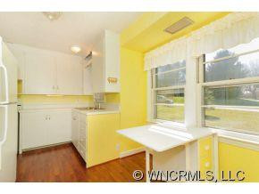 105 Cedar Ln - Photo 3