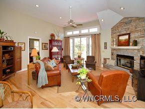 105 Chancery Court - Photo 2