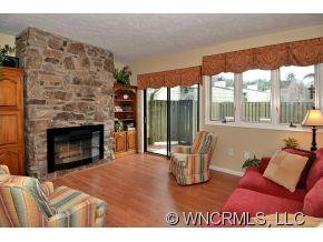 47 Epsom - Photo 2
