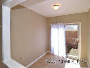133 EXETER COURT - Photo 3