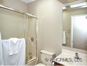 133 EXETER COURT - Photo 10