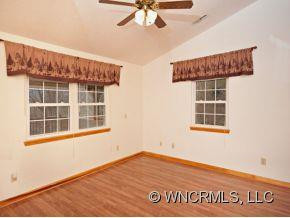 128 PONY DRIVE - Photo 10