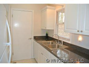 223 Moytoy Lane - Photo 5