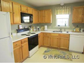 4705 Breakers Lane - Photo 9