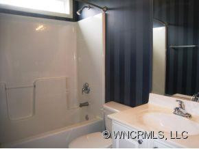 302 Meadow Pathway Drive - Photo 9