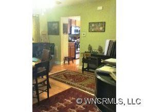 9 Flaxen Lane - Photo 2