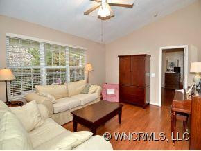 116 FOOTHILLS DRIVE - Photo 3