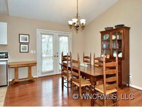 116 FOOTHILLS DRIVE - Photo 5